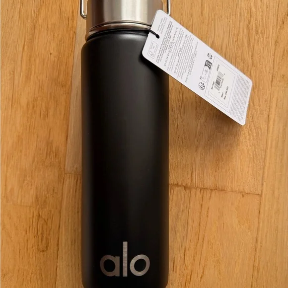 Alo Matte Black Stainless Water Bottle - Brand New Authentic - Picture 2 of 4